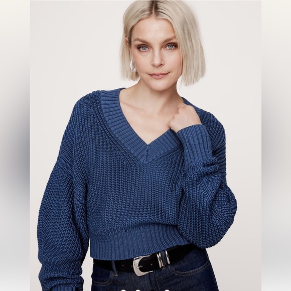 NWT BANANA REPUBLIC OVERSIZED CROPPED V-NECK COTTON SWEATER - Picture 1 of 5
